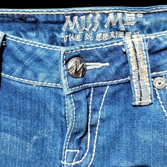 Miss Me Women's Denim Bootcut Jeans #XI022BL Size 27 - Picture 2 of 8